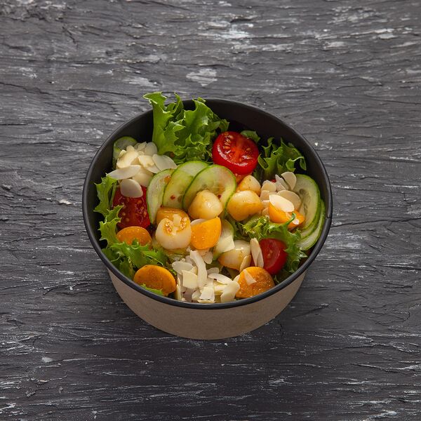 Салат с гребешком и физалисом